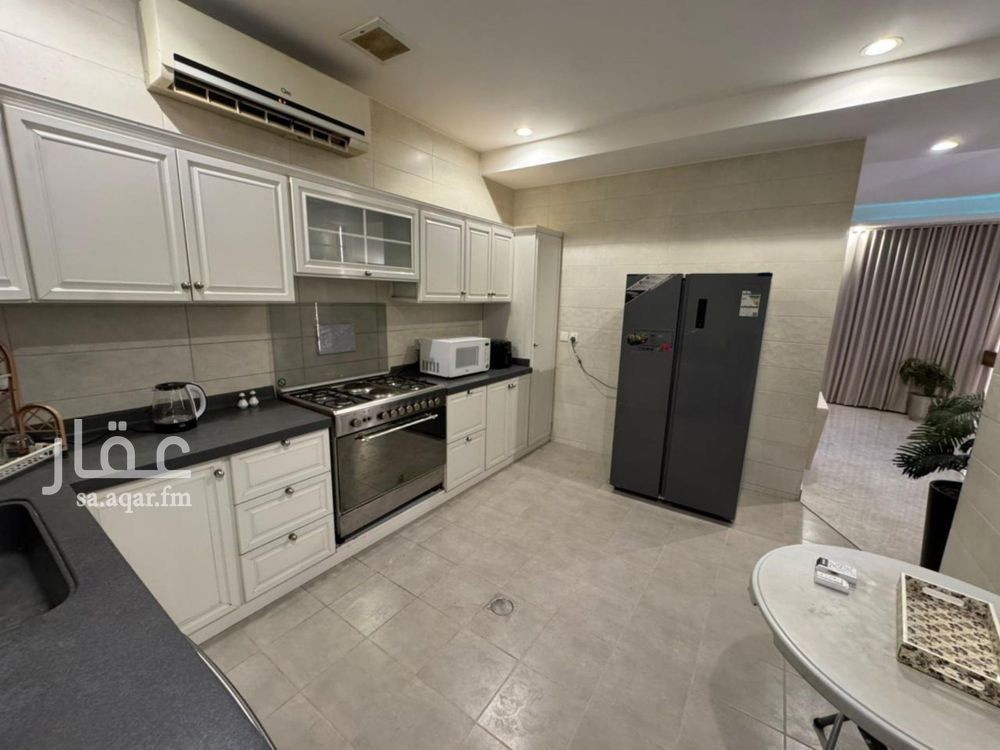 5 bedroom villa in Al Sahafah, Riyadh 10