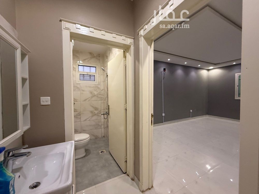 5 bedroom villa in Al Munsiyah, Riyadh 18
