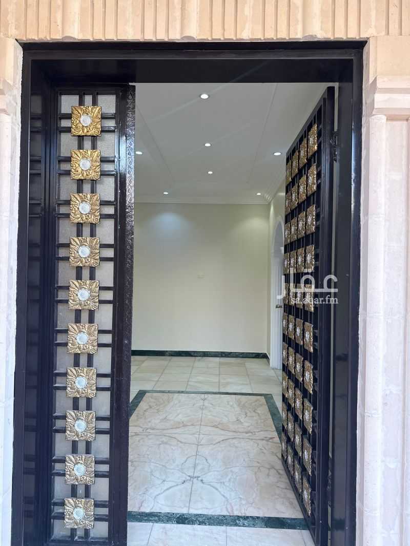 8 bedroom villa in Riyadh 4
