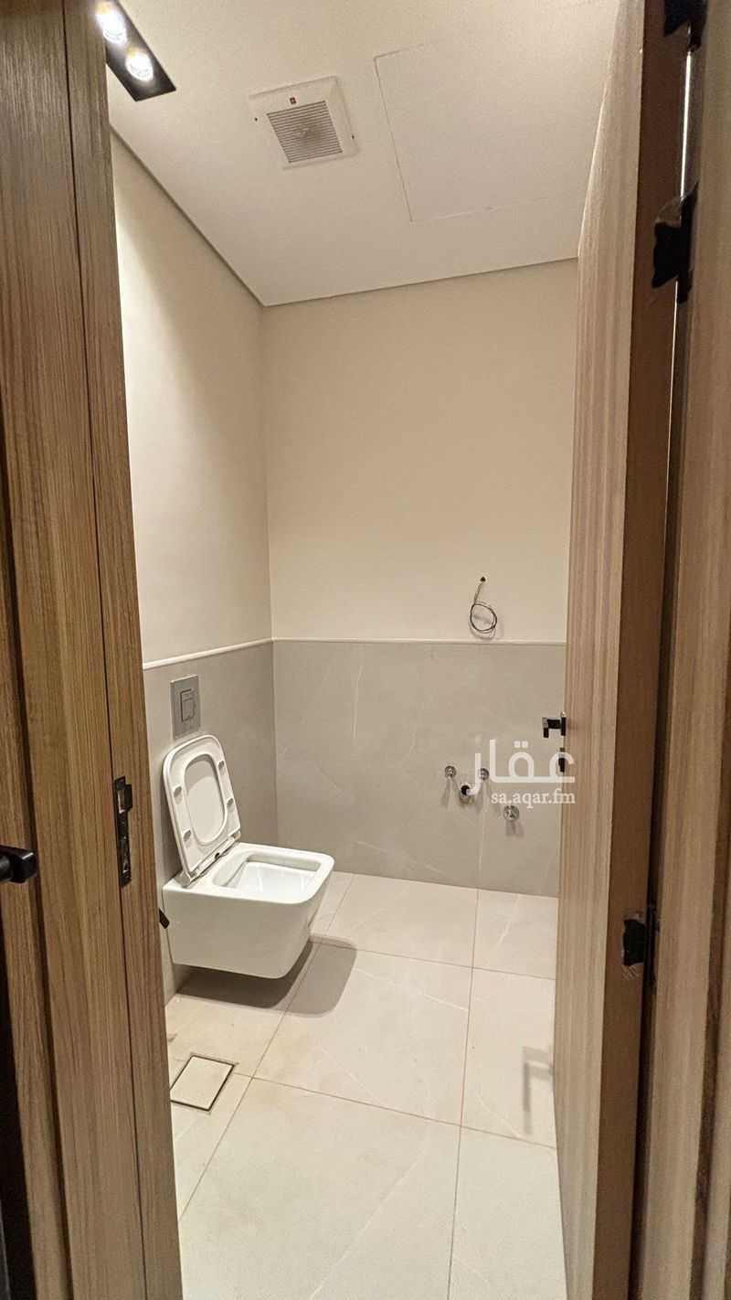 4 bedroom villa in Riyadh 4