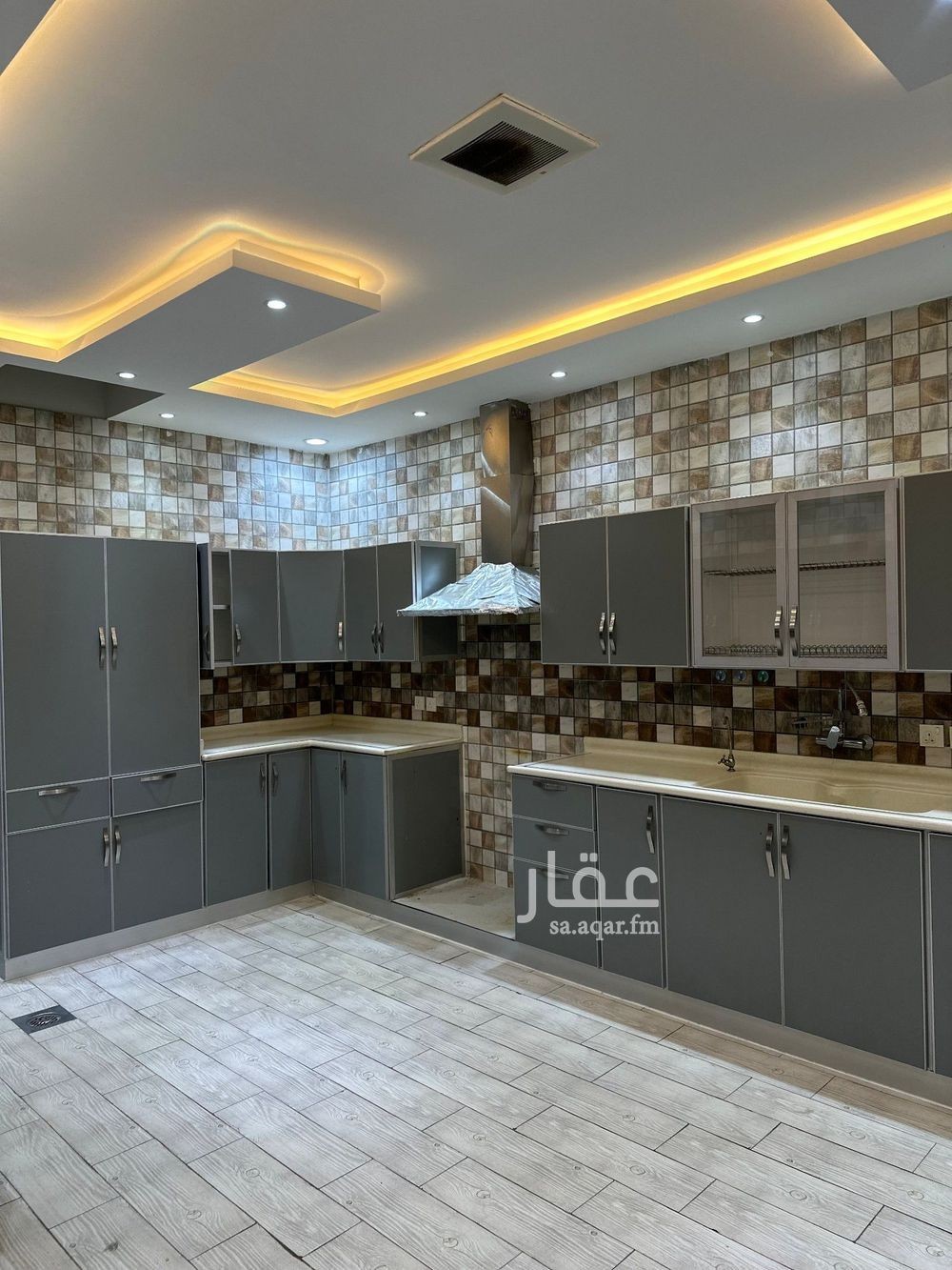 6 bedroom villa in Riyadh 10