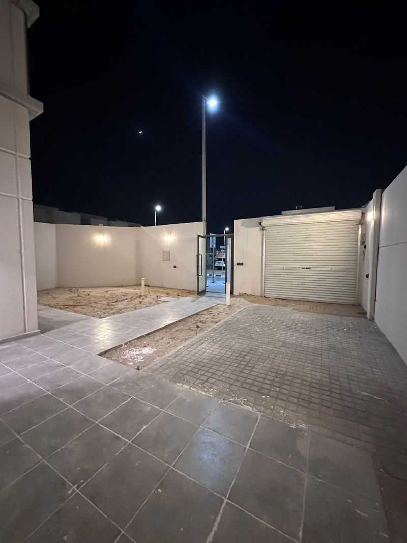10 bedroom villa in Al Iskan Al Janubi, Eastern Province 4