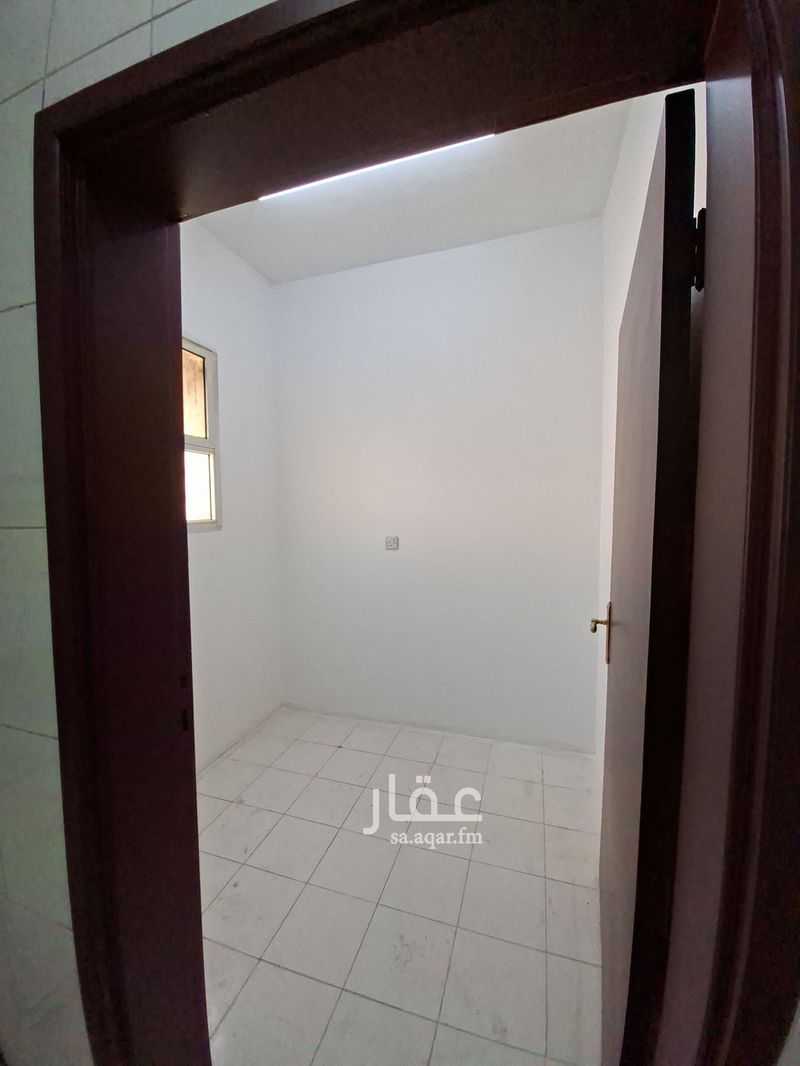 8 bedroom apartment in Al Fayziyyah, Qassim Region 9