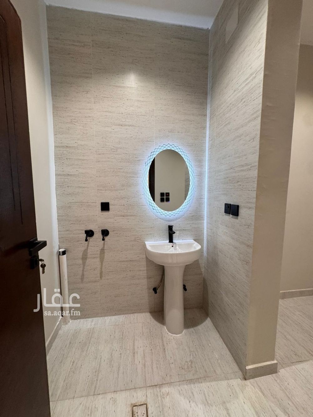 5 bedroom apartment in As Suways, Jazan 9