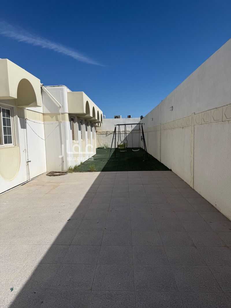 4 bedroom villa in Al Huwaylat, Eastern Province 5