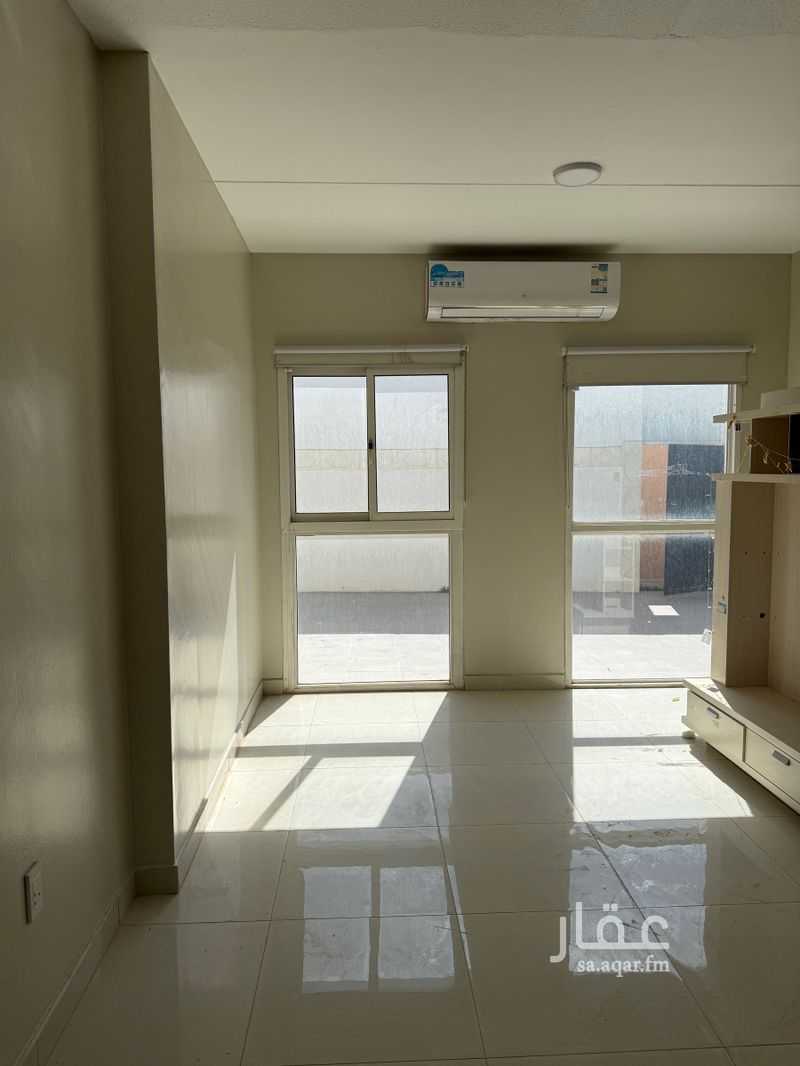 4 bedroom villa in Al Huwaylat, Eastern Province 6