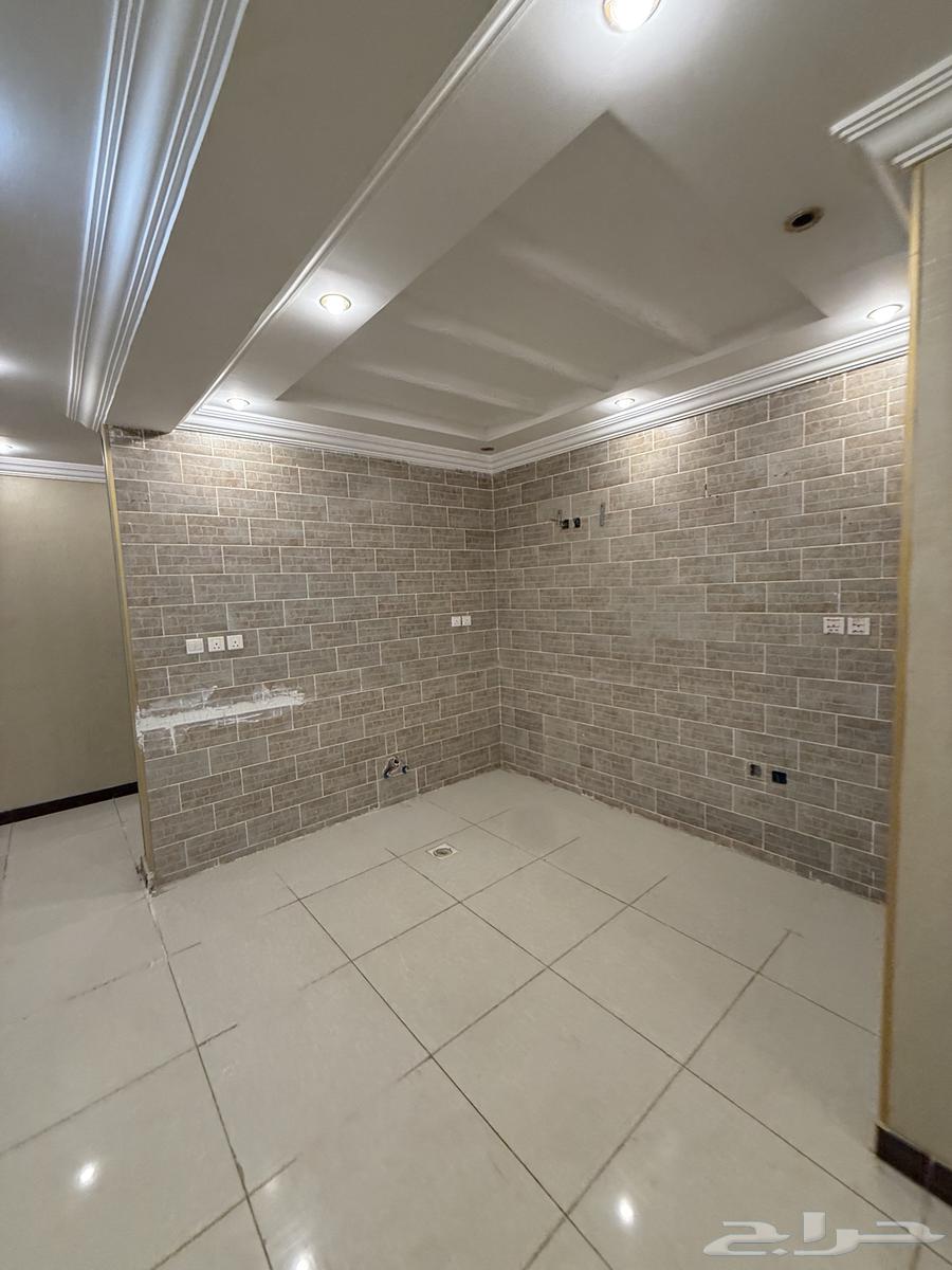 8 bedroom villa in Al Marwa, Jeddah 8