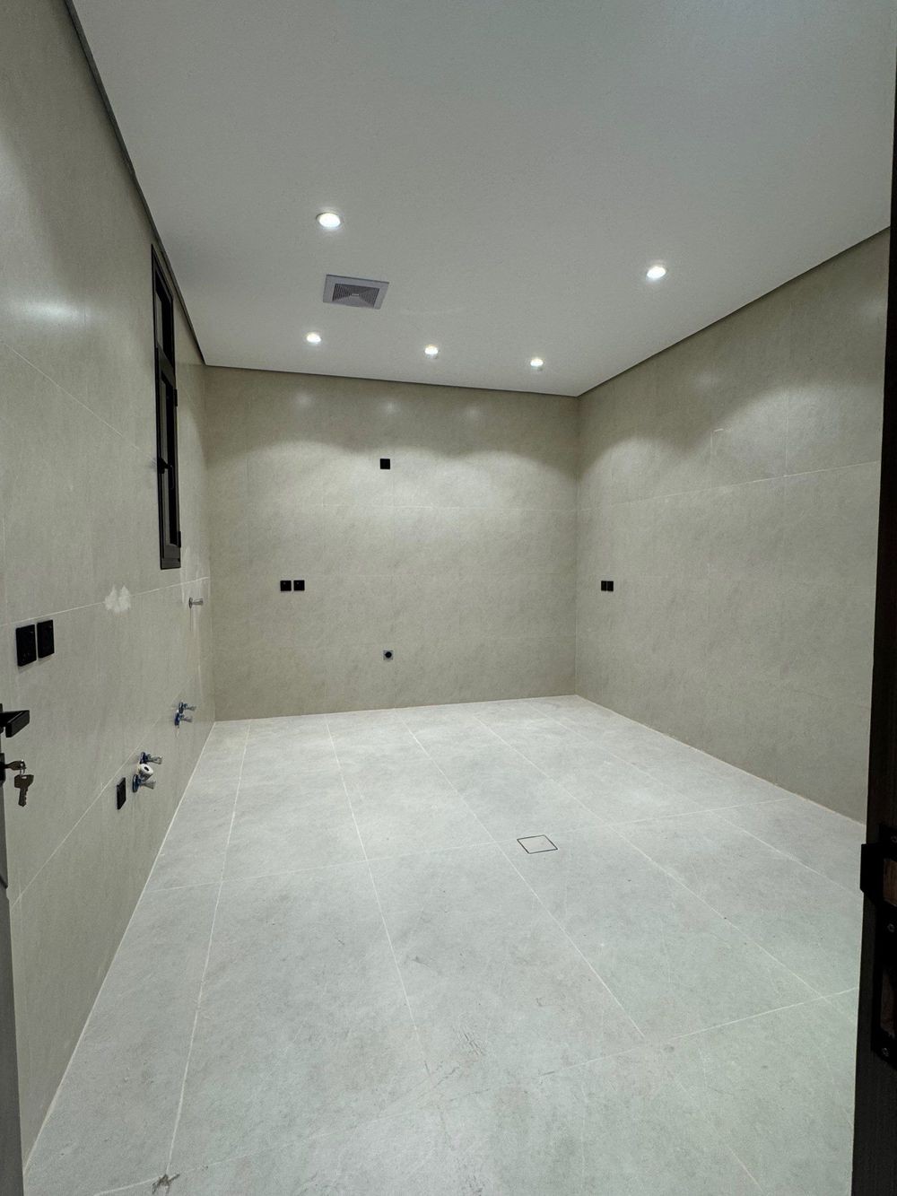 6 bedroom apartment in Al Manar, Eastern Province 12