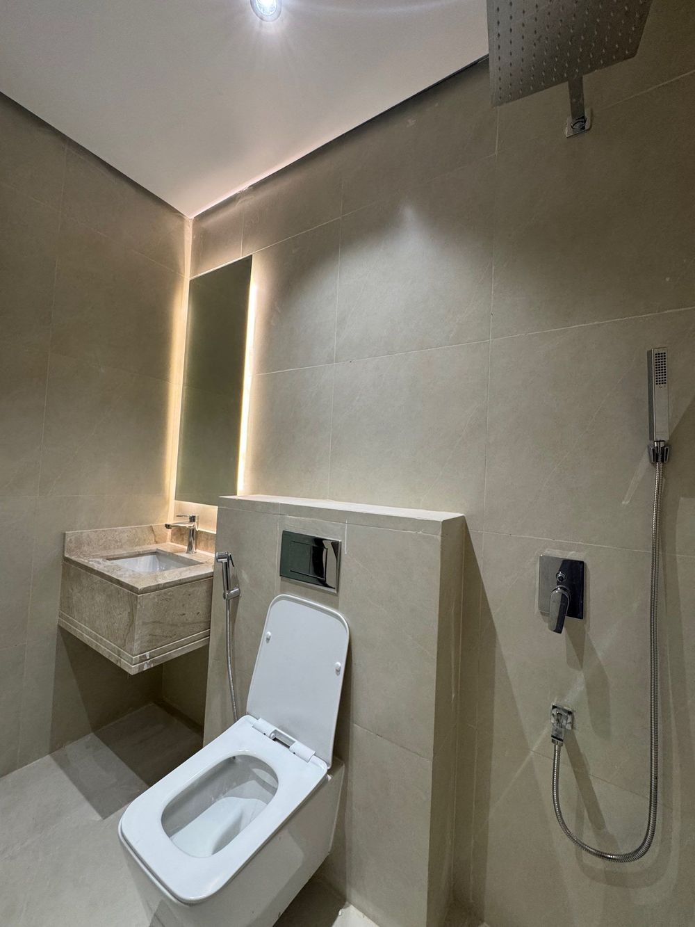 6 bedroom apartment in Al Manar, Eastern Province 9