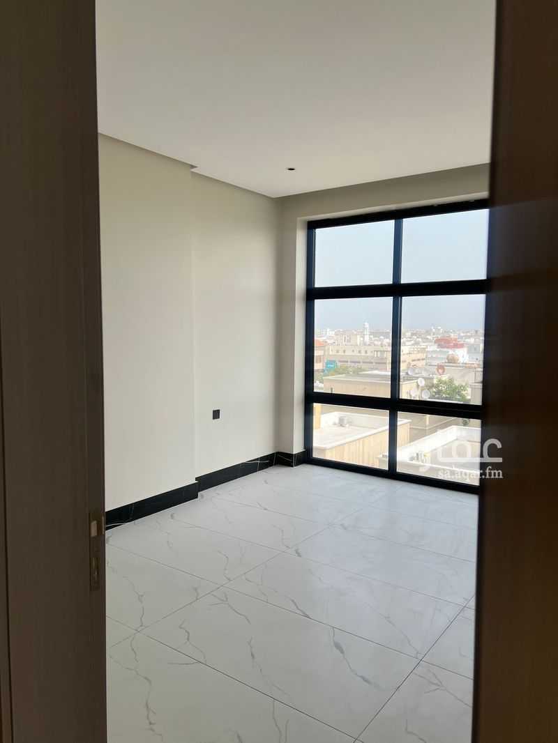4 bedroom apartment in Ash Shati Al Gharbi, Eastern Province 12