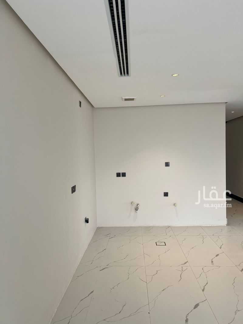4 bedroom apartment in Ash Shati Al Gharbi, Eastern Province 8
