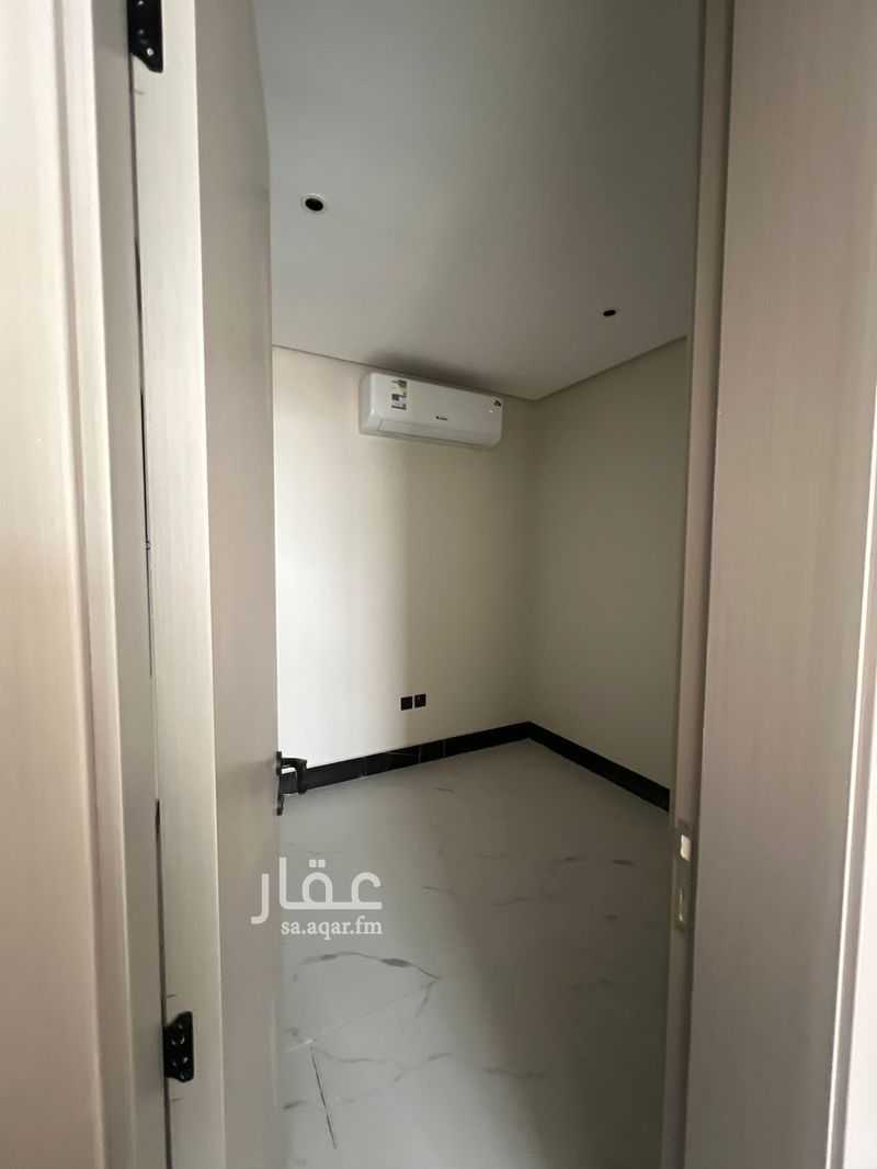 4 bedroom apartment in Ash Shati Al Gharbi, Eastern Province 9