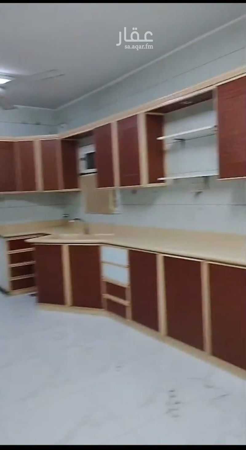 5 bedroom apartment in Madinah 6