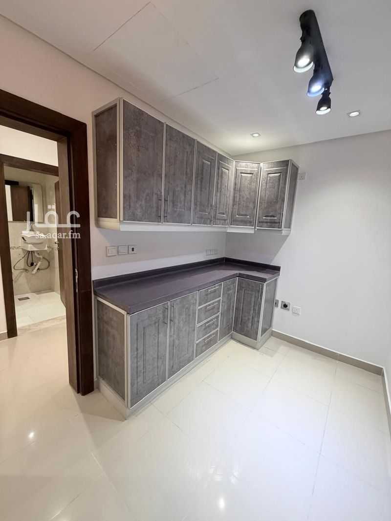 2 bedroom apartment in Hajar, Eastern Province 12