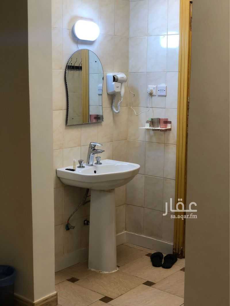 3 bedroom apartment in King Faisal, Riyadh 7