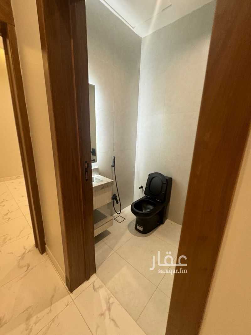 4 bedroom apartment in Riyadh 5