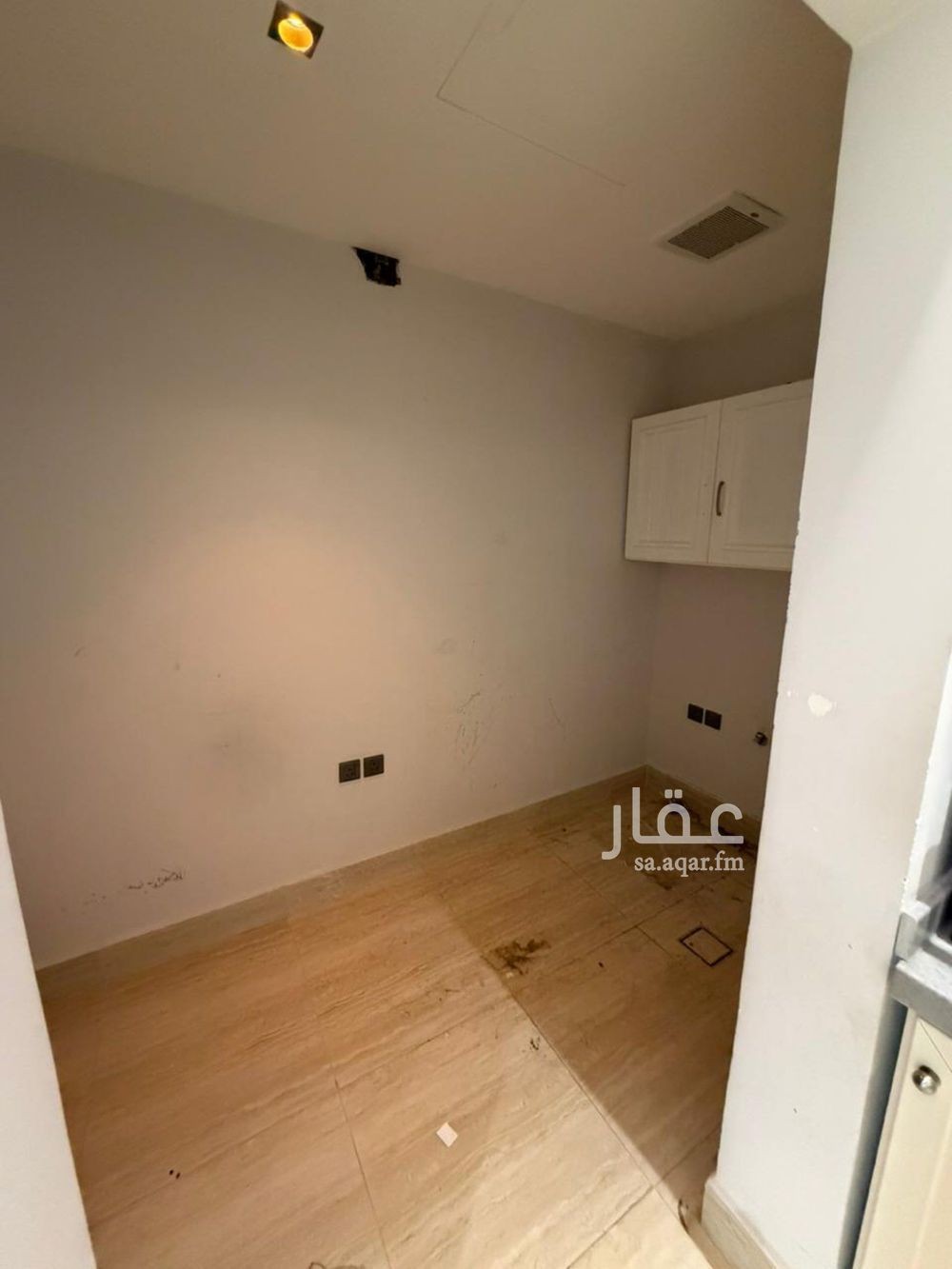 4 bedroom apartment in Riyadh 5