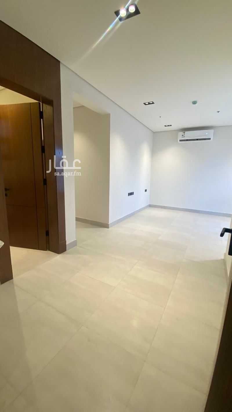 شقة 5 غرف في الرياض 14