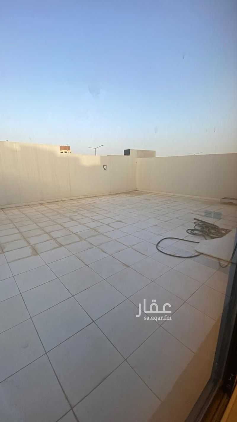 شقة 5 غرف في الرياض 7