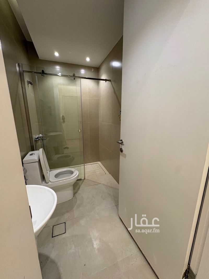 4 bedroom apartment in Riyadh 11