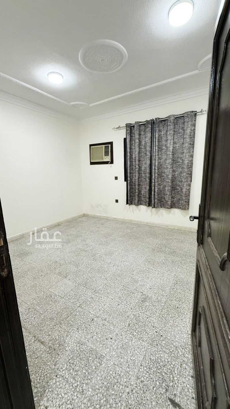 4 bedroom apartment in Al Mursalat, Riyadh 7