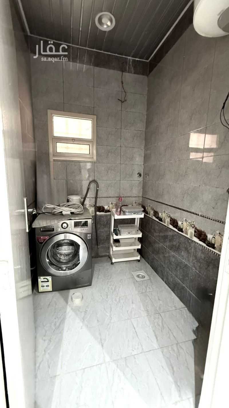 4 bedroom apartment in Riyadh 18