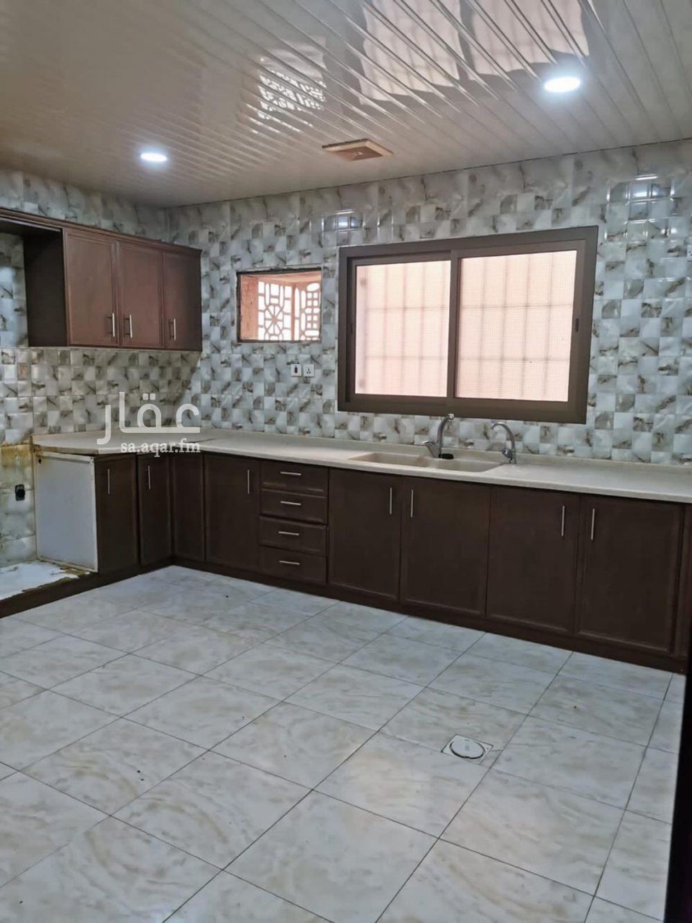 4 bedroom apartment in Al Khuzama, Eastern Province 4