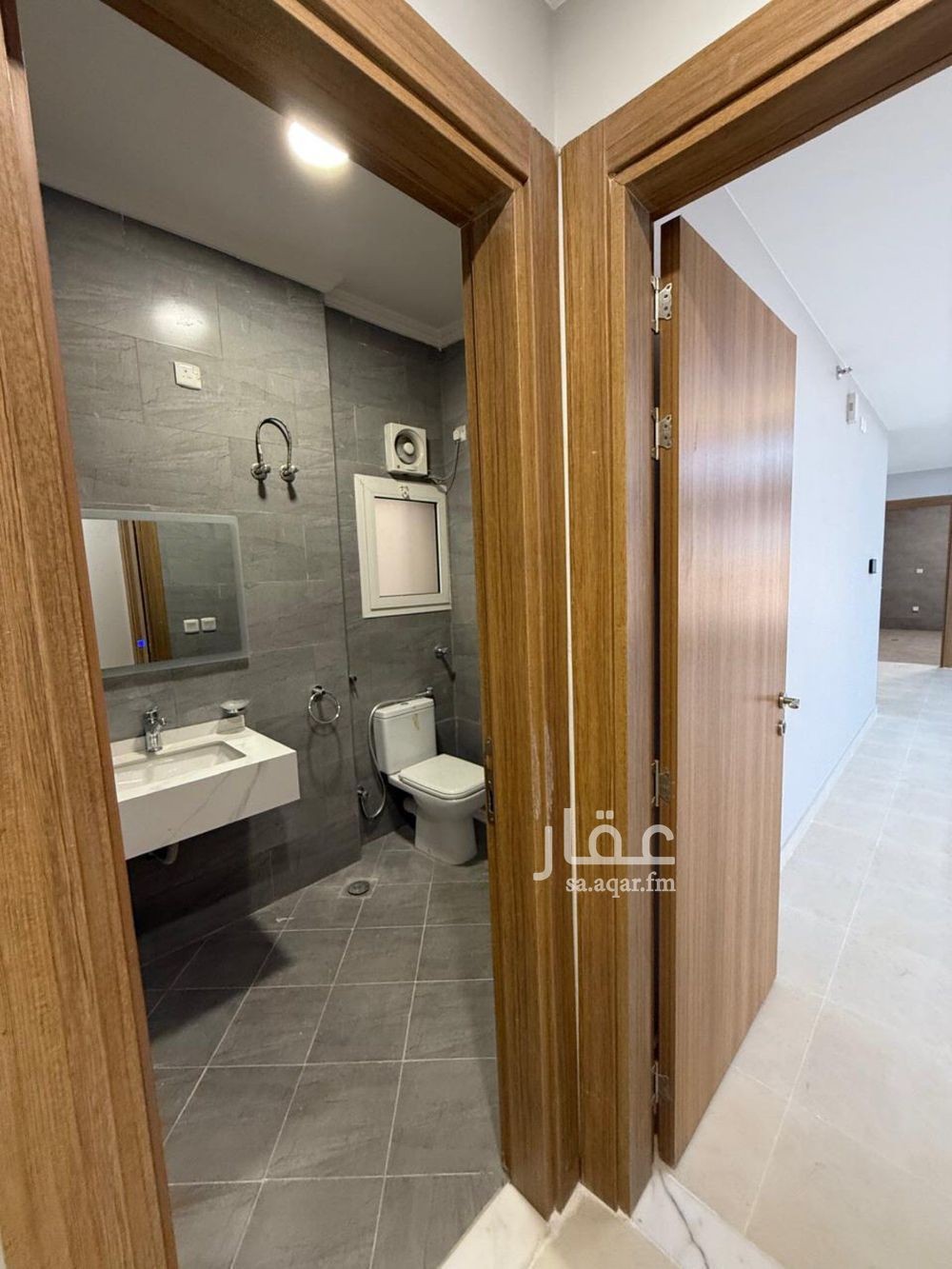 5 bedroom apartment in Jeddah 8