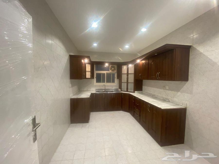 4 bedroom apartment in Al Sahafah, Riyadh 7
