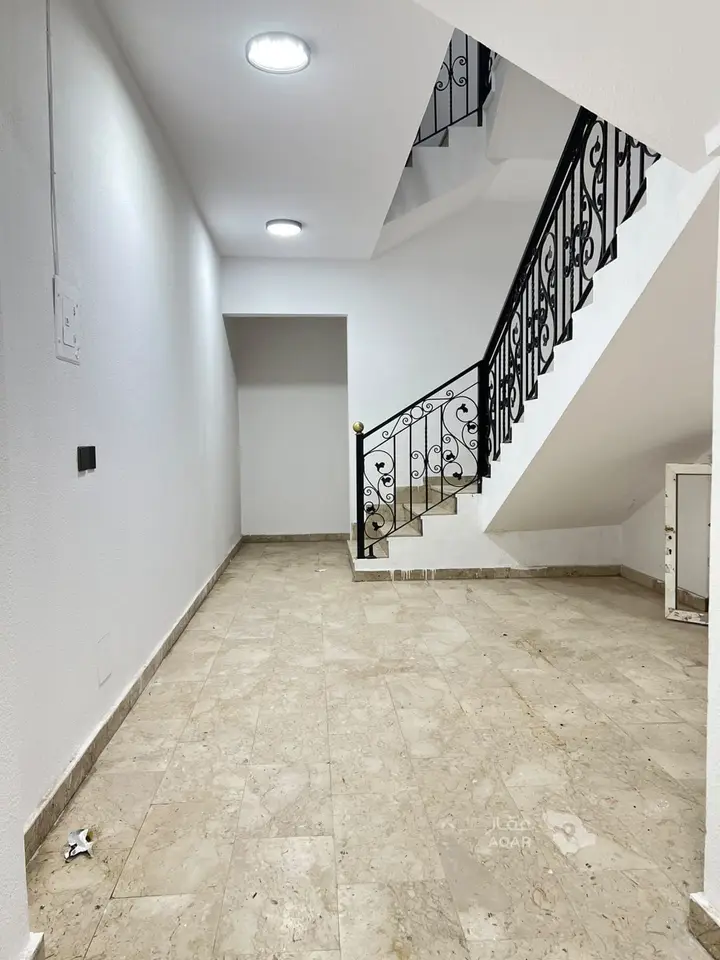 3 bedroom apartment in Al Rabwa, Riyadh 3