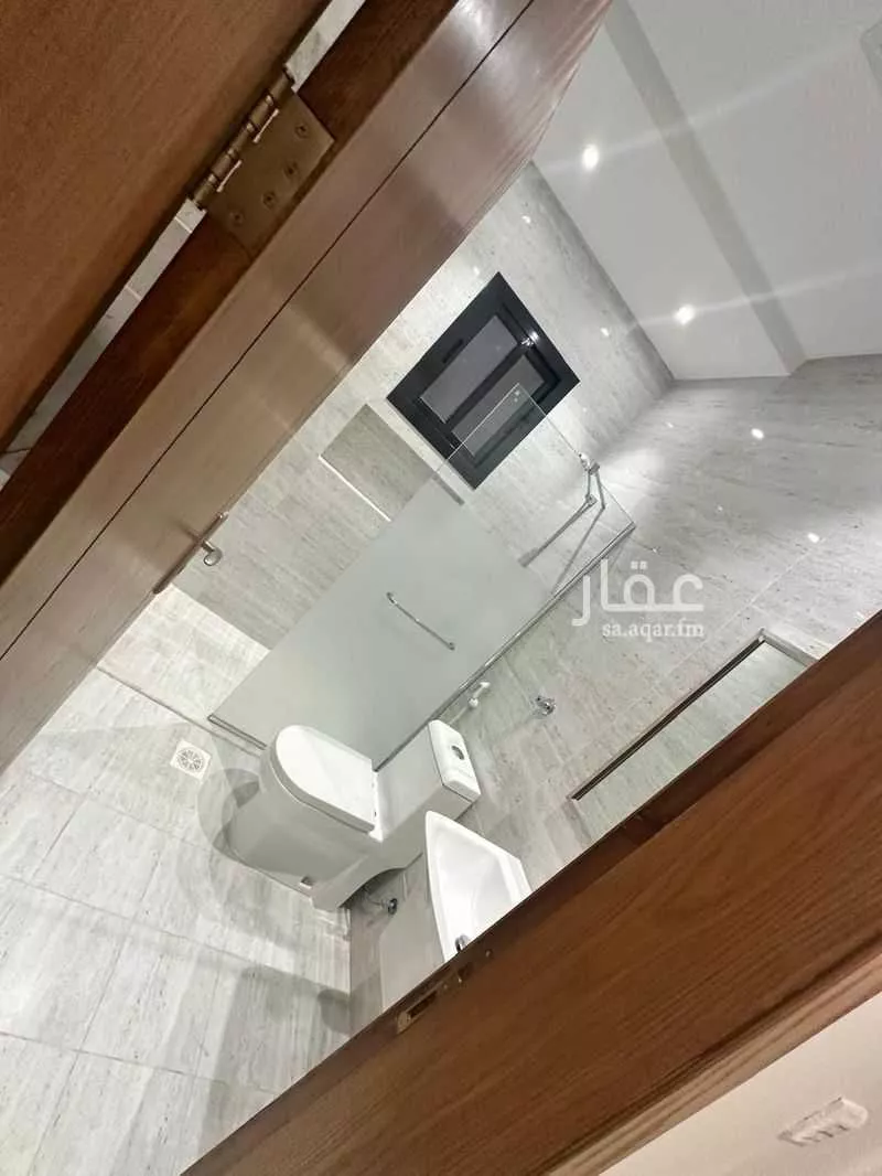 5 bedroom apartment in Jeddah 2