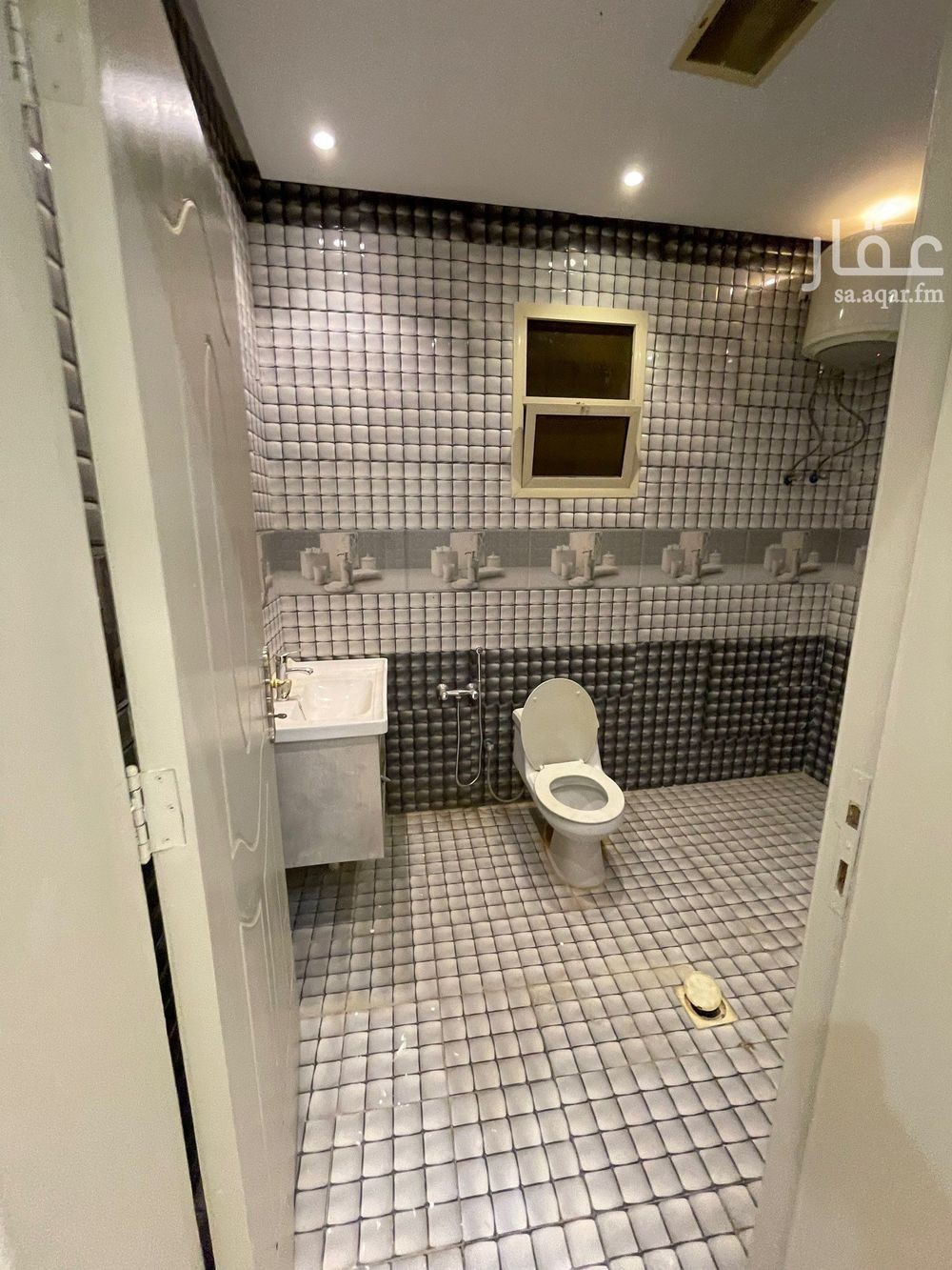 7 bedroom villa in Al Yarmouk, Riyadh 15
