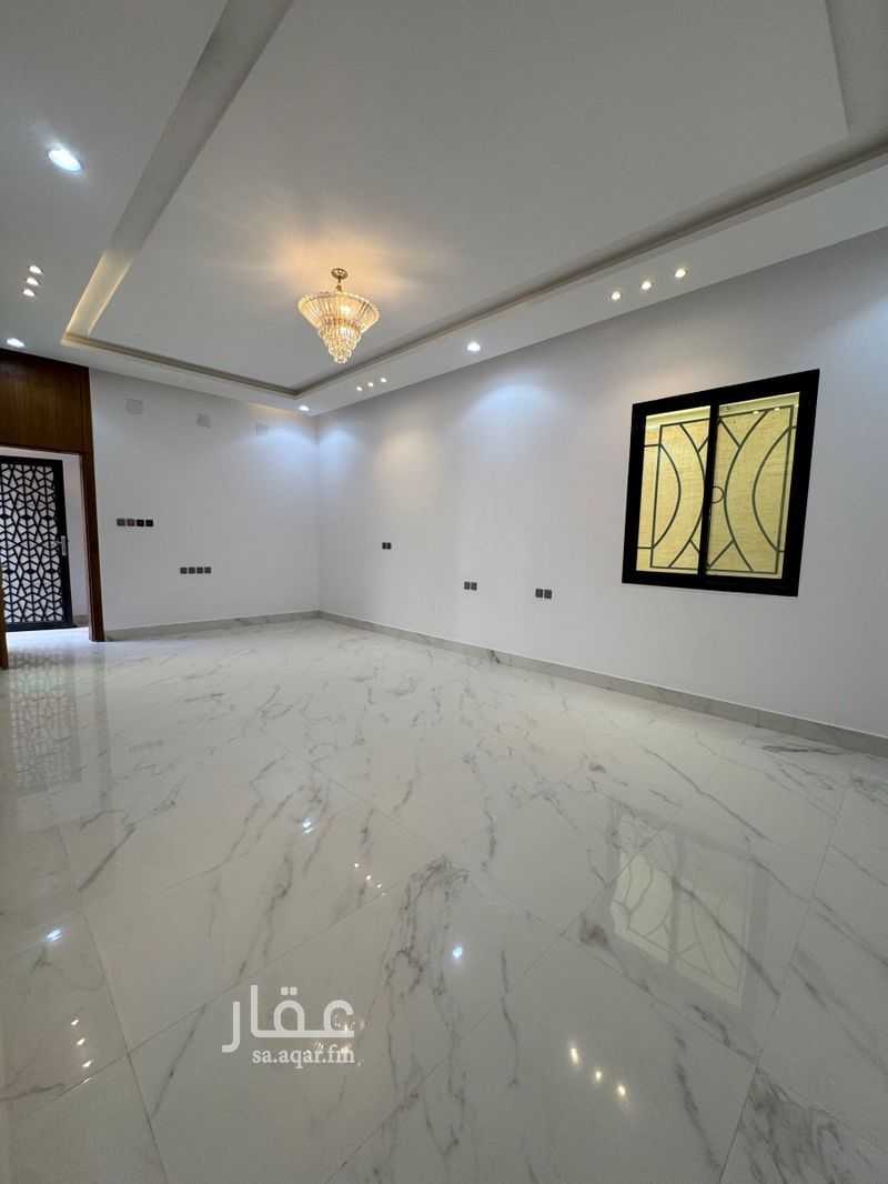 4 bedroom villa in Riyadh 12