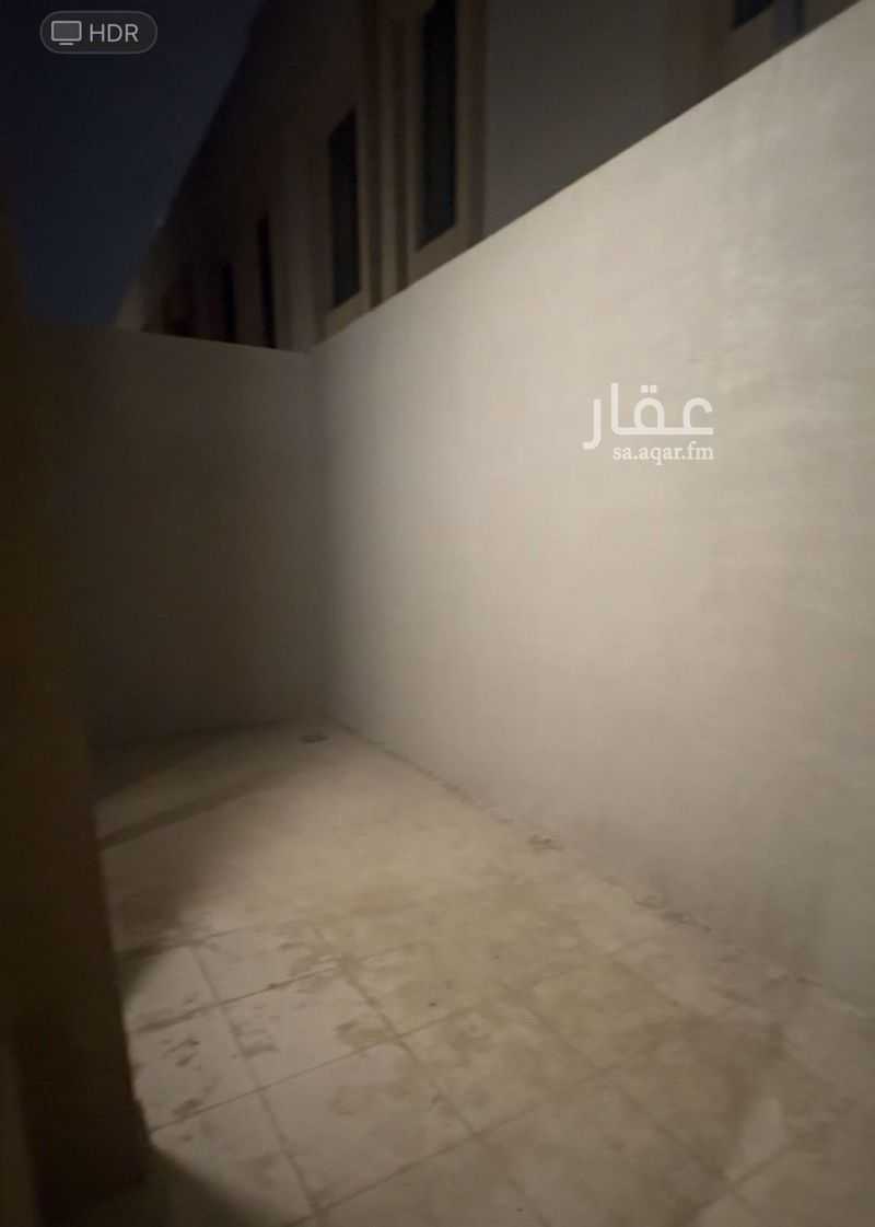 4 bedroom villa in Riyadh 11