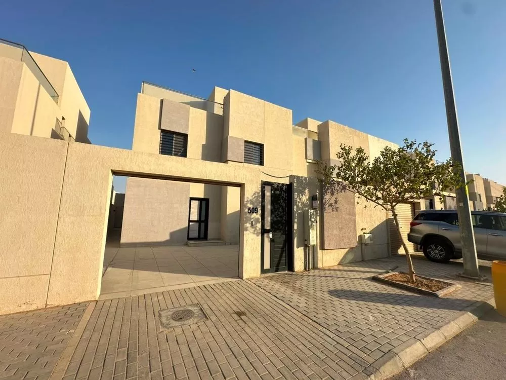 فيلا 4 غرف في النرجس، الرياض 3