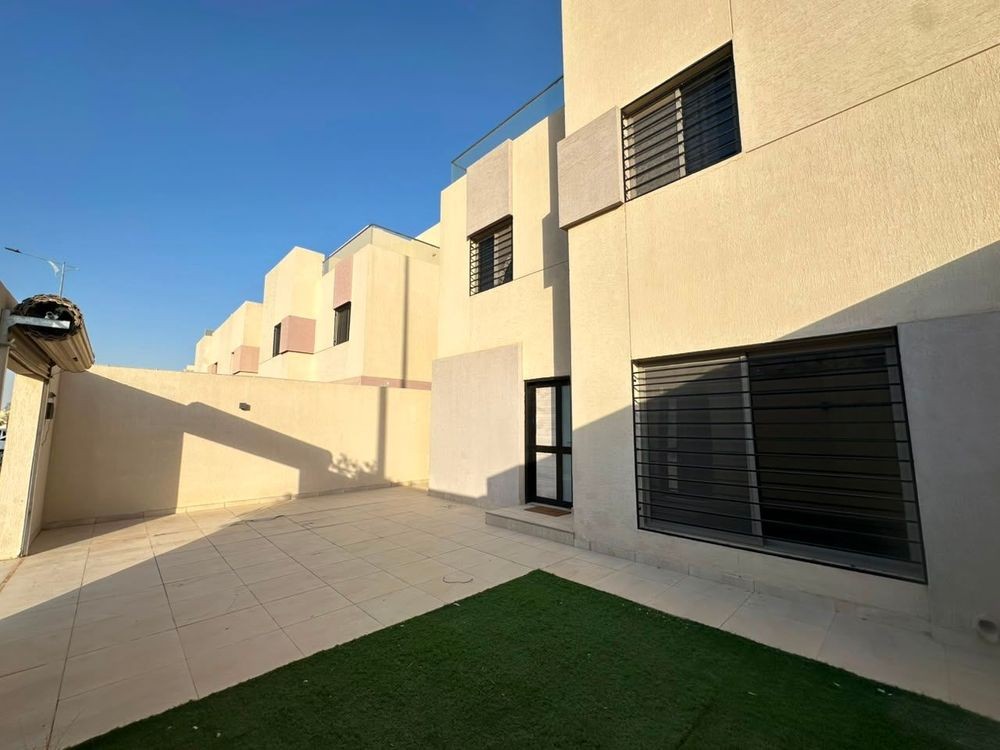 فيلا 4 غرف في النرجس، الرياض 28