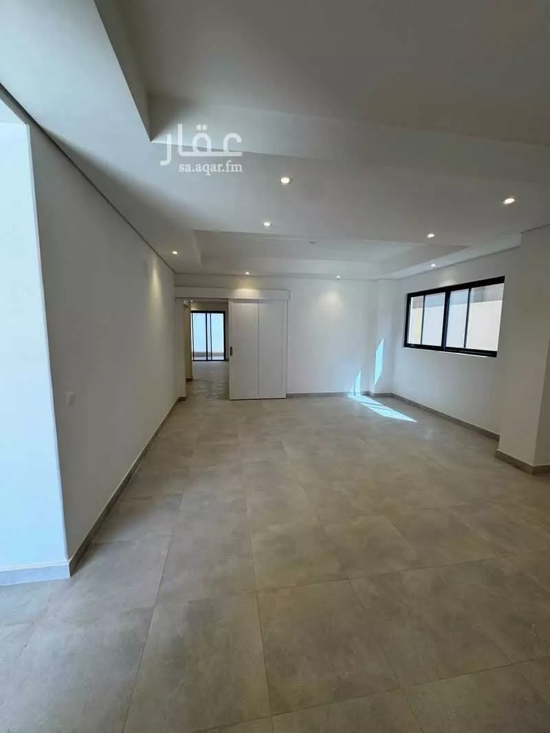 5 bedroom villa in Al Bashaer, Riyadh 6