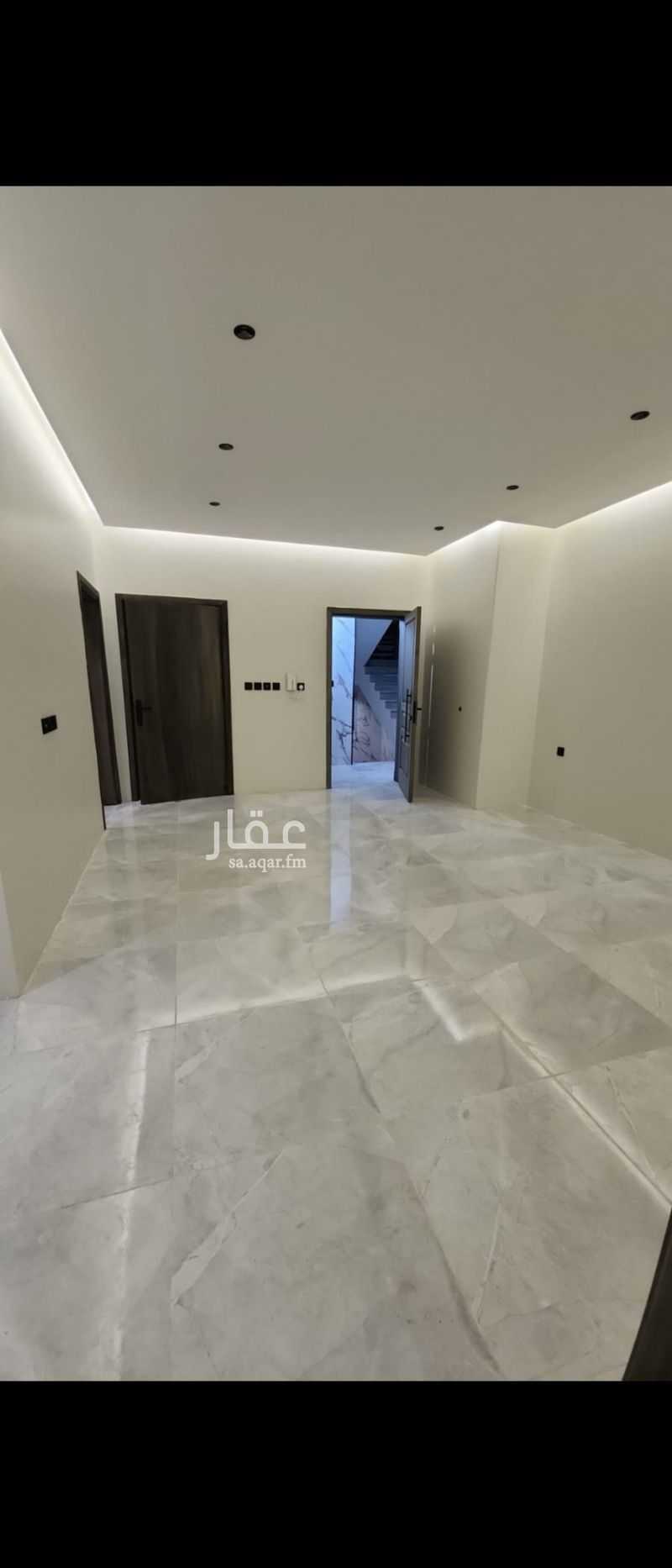 4 bedroom apartment in Al Khumrah, Jeddah 6