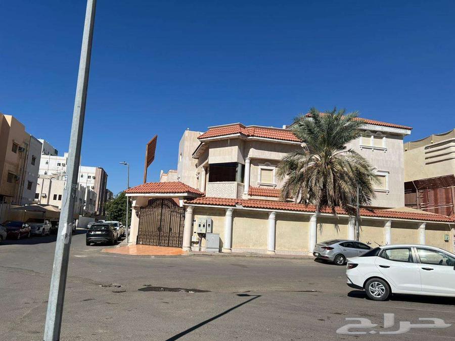 9 bedroom villa in Al Rabwa, Jeddah 4