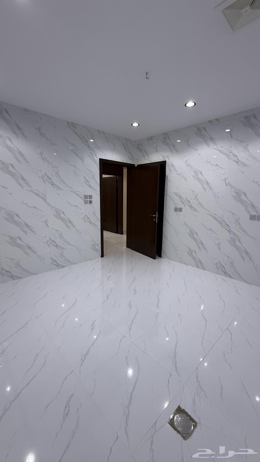 7 bedroom villa in Al Quraynah, Jeddah 28