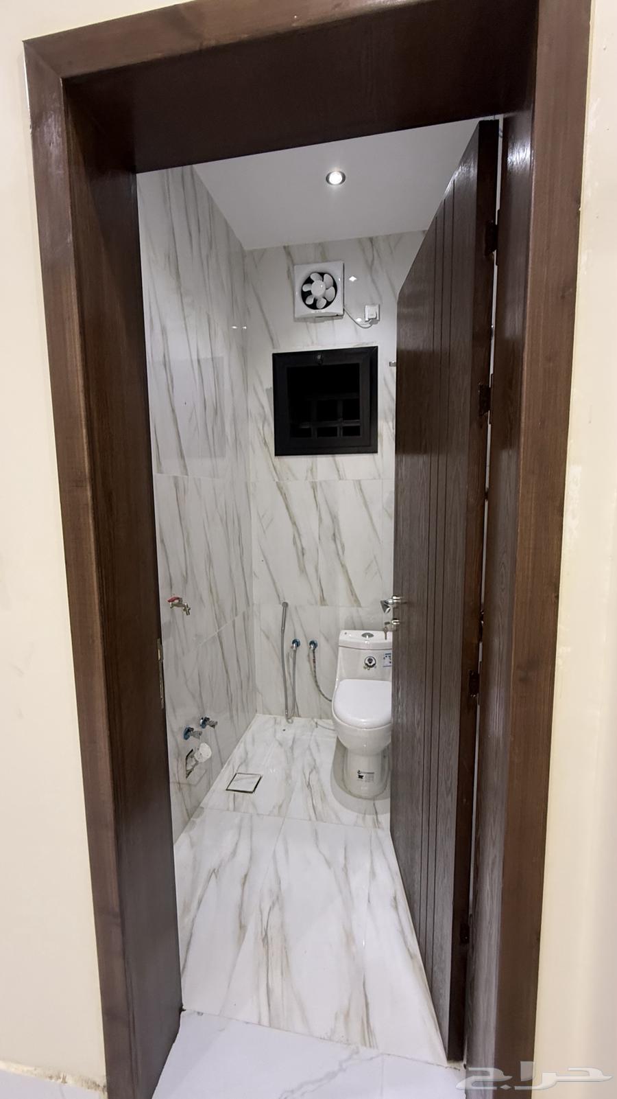 7 bedroom villa in Al Quraynah, Jeddah 36