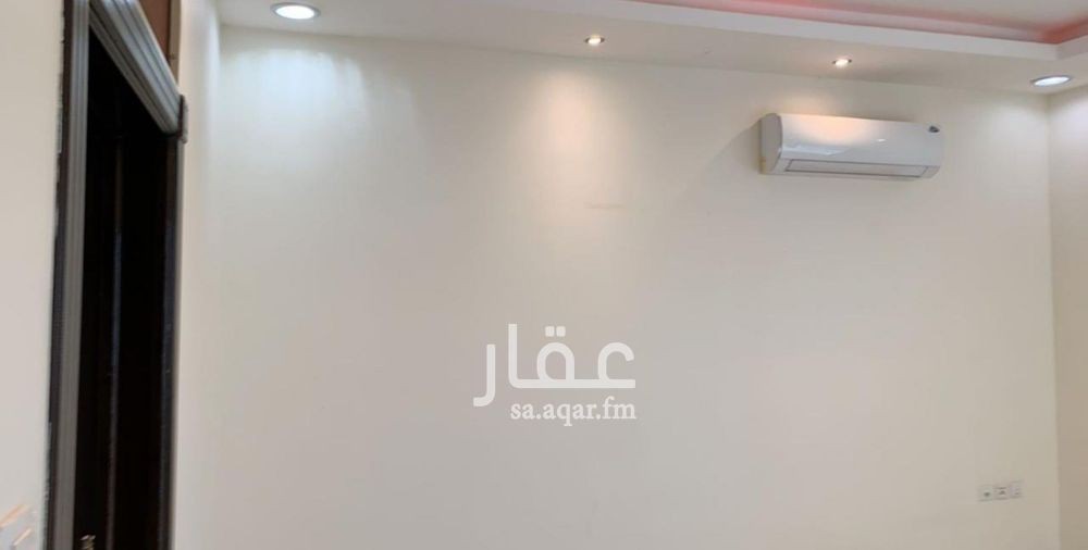 8 bedroom villa in Riyadh 13