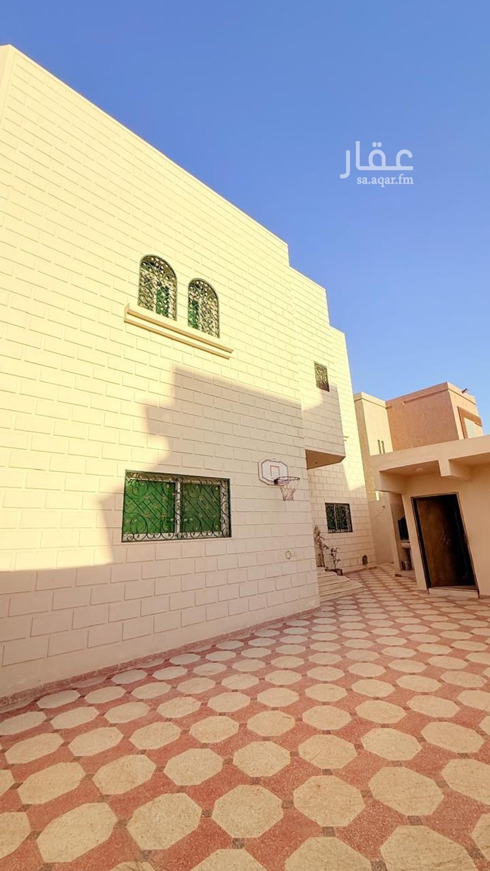 4 bedroom villa in King Fahd, Riyadh 2