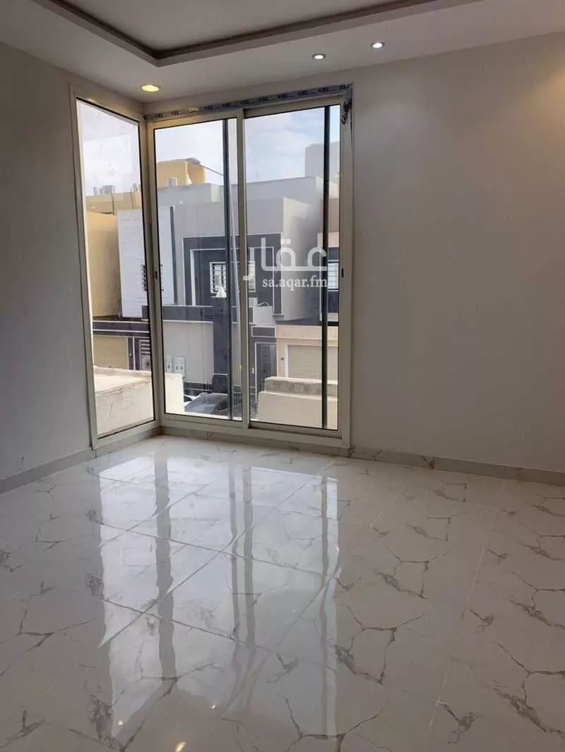 8 bedroom villa in Riyadh 5