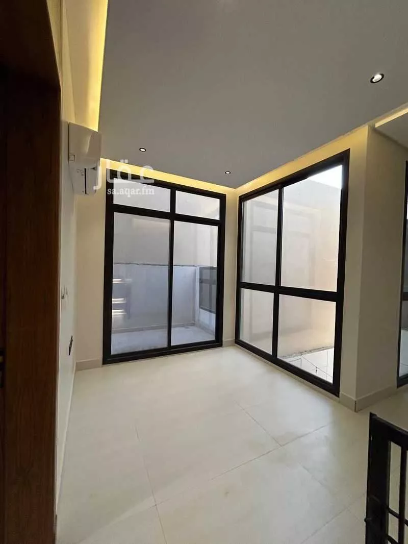 4 bedroom villa in Riyadh 11