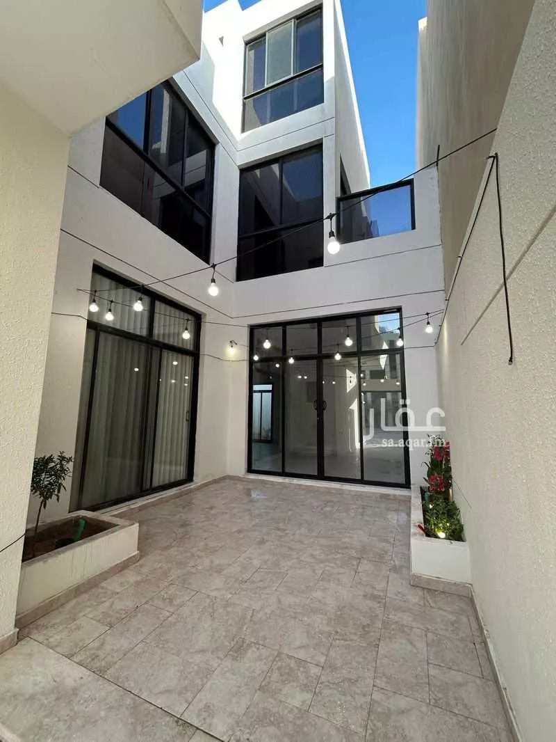 4 bedroom villa in Riyadh 5
