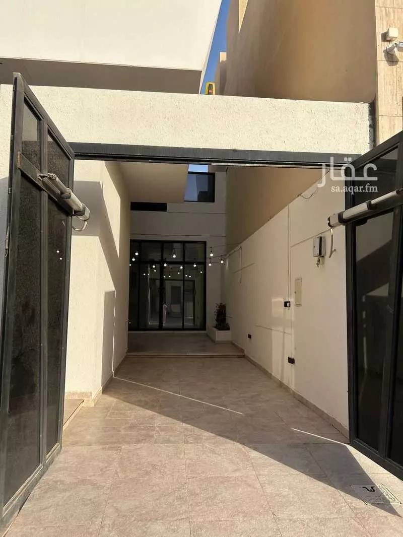 4 bedroom villa in Riyadh 6