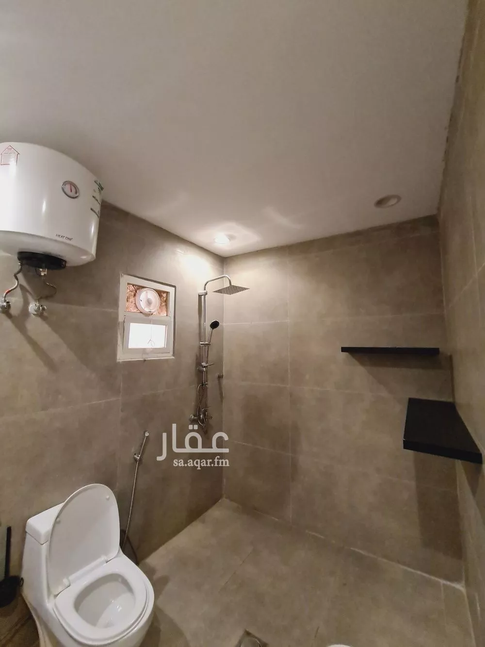 شقة 1 غرف في الملقا 15