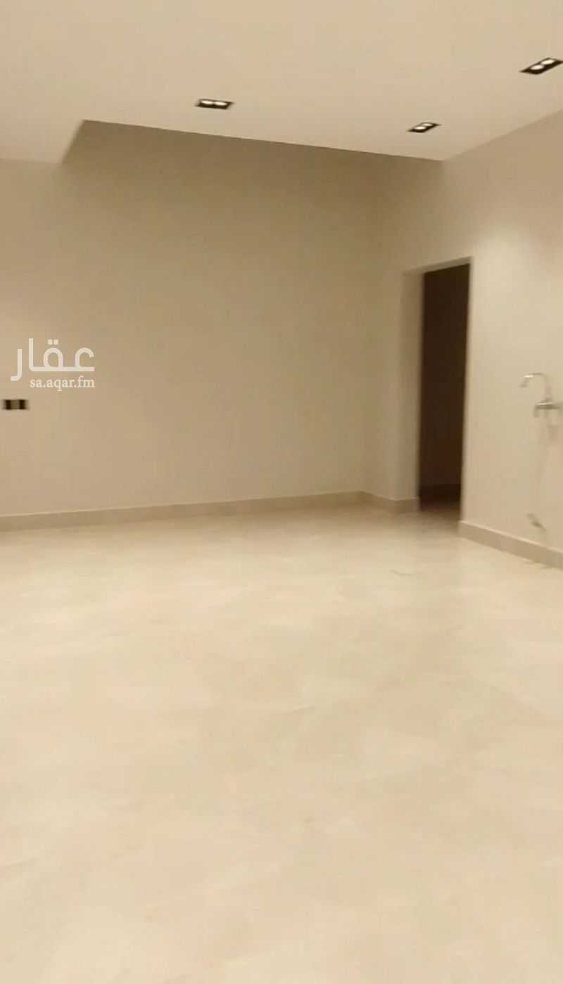 8 bedroom villa in Riyadh 4