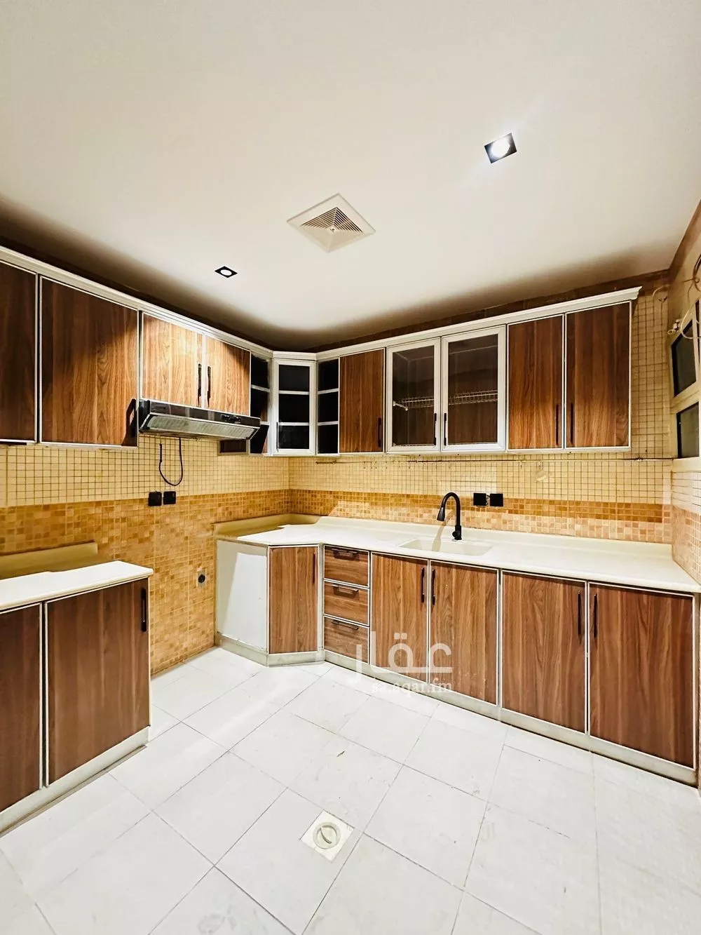 4 bedroom apartment in Al Fardus, Eastern Province 3
